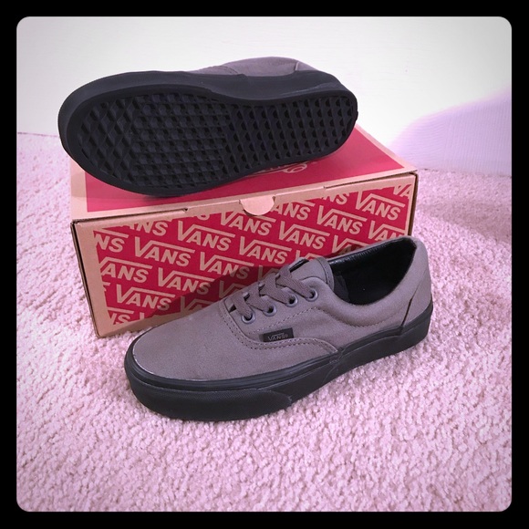 Vans Shoes - VANS Era Dark Grey🌚⚫️ size men’s 4.5 women’s 6